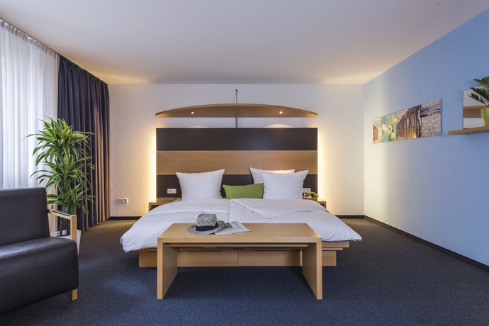 Imagen de la habitación del Hotel Berlin, Sindelfingen. Foto 13
