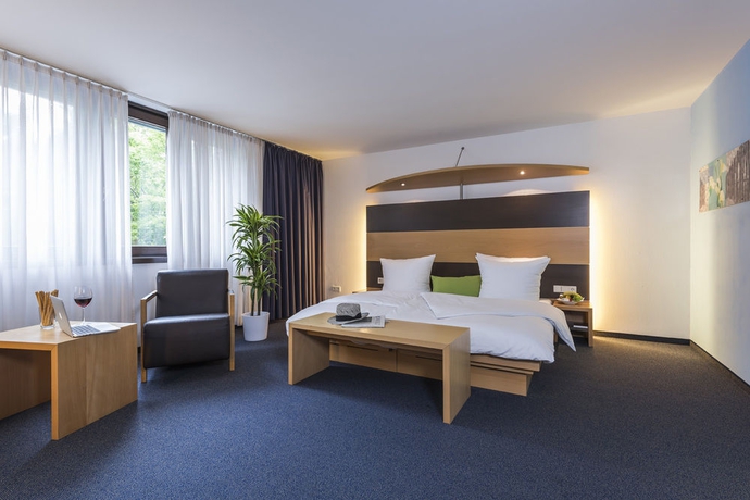 Imagen de la habitación del Hotel Berlin, Sindelfingen. Foto 14
