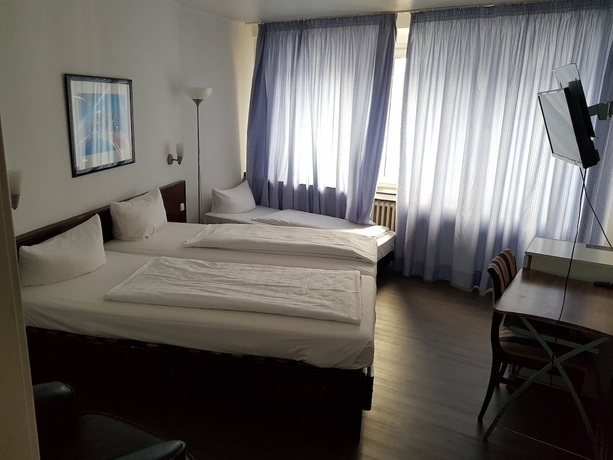 Imagen de la habitación del Hotel Berliner Hof, Dusseldorf. Foto 3