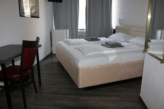 Imagen de la habitación del Hotel Berliner Hof, Dusseldorf. Foto 7