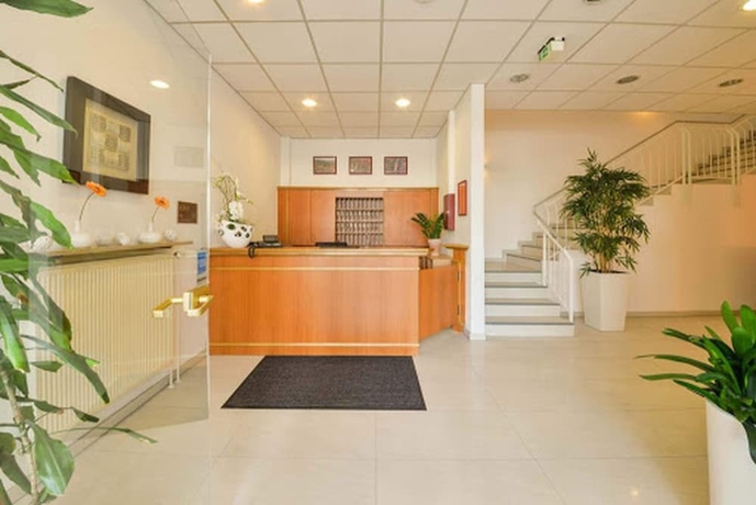 Imagen de los interiores del Hotel Berliner Ring. Foto 16