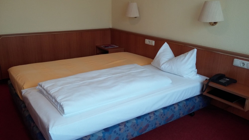 Imagen de la habitación del Hotel Berliner Ring. Foto 10