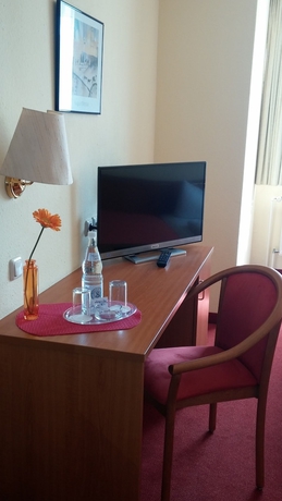 Imagen de la habitación del Hotel Berliner Ring. Foto 13
