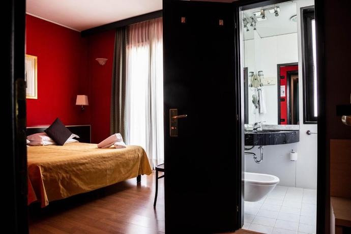 Imagen de la habitación del Hotel Berlino. Foto 2