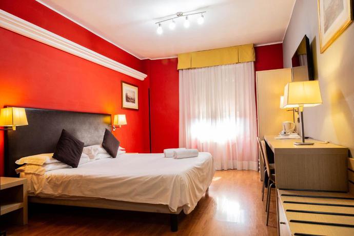 Imagen de la habitación del Hotel Berlino. Foto 7