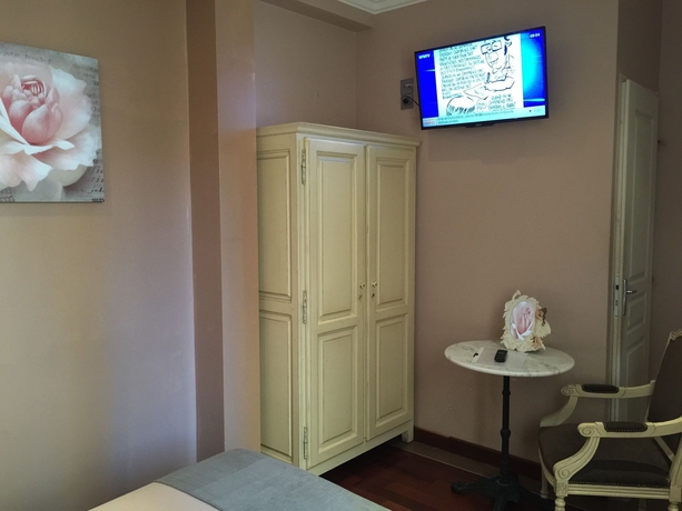 Imagen de la habitación del Hotel Berlioz, Niza. Foto 10