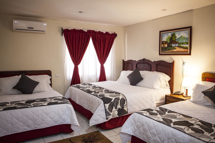 Imagen de la habitación del Hotel Berlor Airport Inn. Foto 8