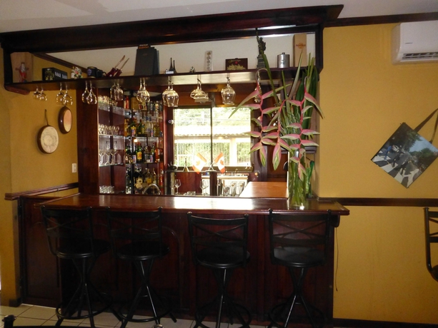 Imagen del bar/restaurante del Hotel Berlor Airport Inn. Foto 4