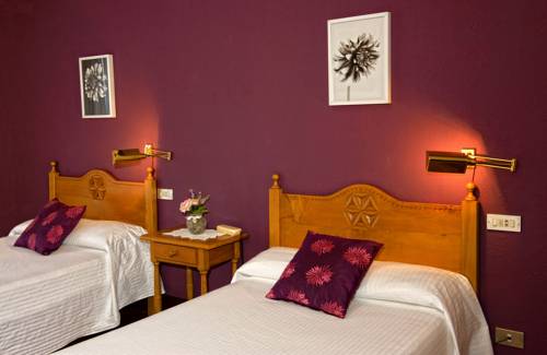 Imagen de la habitación del Hotel Bermeo. Foto 4