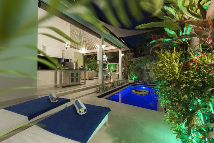 Imagen de la piscina del Hotel Bermimpi Bali Villas. Foto 17