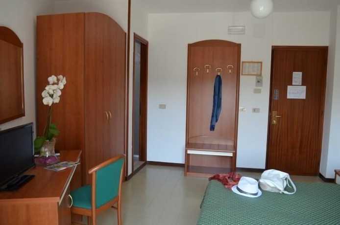 Imagen de la habitación del Hotel Berna, Eraclea Mare. Foto 14