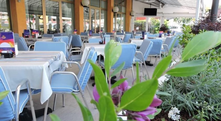 Imagen del bar/restaurante del Hotel Berna, Eraclea Mare. Foto 7