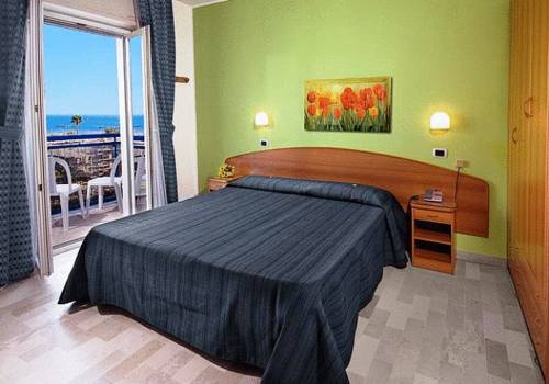 Imagen de la habitación del Hotel Bernard. Foto 2