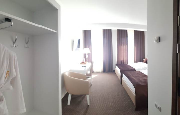 Imagen de la habitación del Hotel Bernardazzi Grand Hotel and SPA. Foto 13