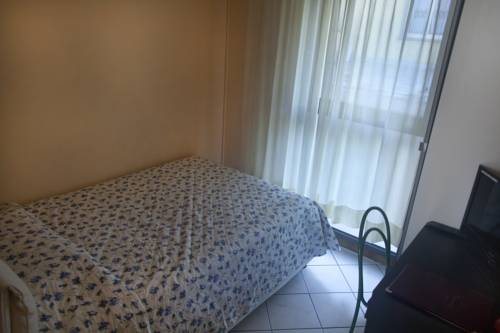 Imagen de la habitación del Hotel Bernardino. Foto 11