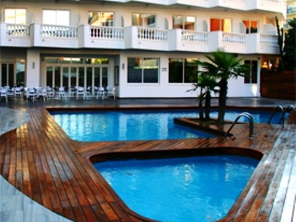 Imagen general del Hotel Bernat II. Foto 8