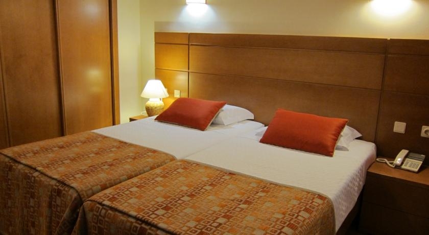 Imagen de la habitación del Hotel Berne. Foto 3