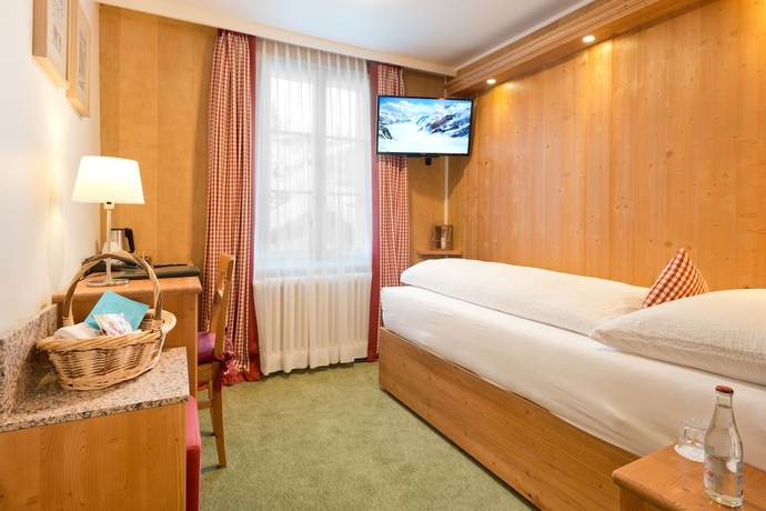 Imagen de la habitación del Hotel Bernerhof Grindelwald. Foto 2