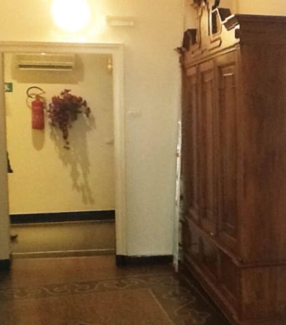 Imagen de los interiores del Hotel Bernheof. Foto 19