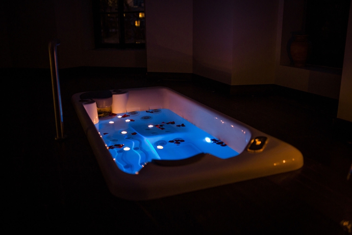 Imagen de la piscina del Hotel Bernina 1865. Foto 15