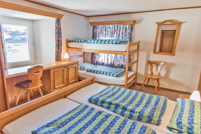Imagen de la habitación del Hotel Bernina Hospiz - Hostel. Foto 3