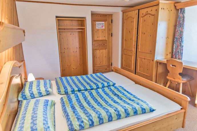 Imagen de la habitación del Hotel Bernina Hospiz - Hostel. Foto 8