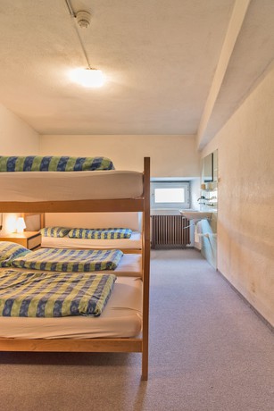 Imagen de la habitación del Hotel Bernina Hospiz - Hostel. Foto 11