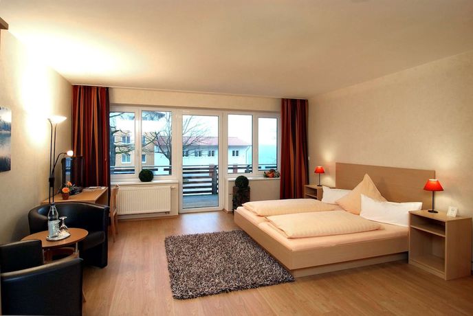 Imagen de la habitación del Hotel Bernsteinsee. Foto 8