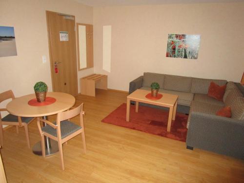 Imagen de la habitación del Hotel Bernsteinsee. Foto 11
