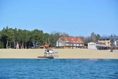 Imagen general del Hotel Bernsteinsee, St&uuml;de. Foto 8