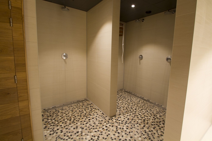 Imagen de la piscina del Hotel Bero. Foto 13