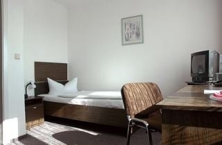 Imagen de la habitación del Hotel Berolina Airport Hotel. Foto 2