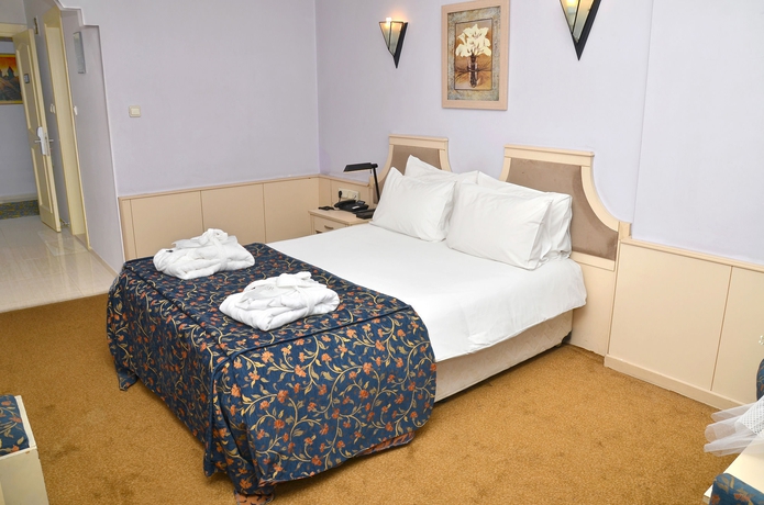 Imagen de la habitación del Hotel Berr, Estambul. Foto 7