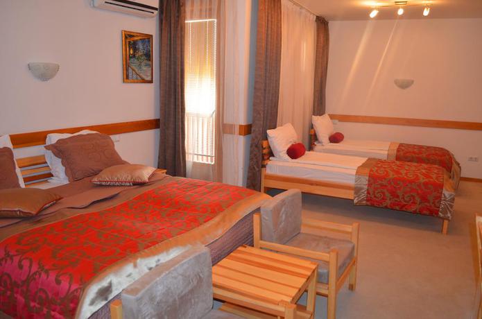 Imagen de la habitación del Hotel Berr. Foto 9