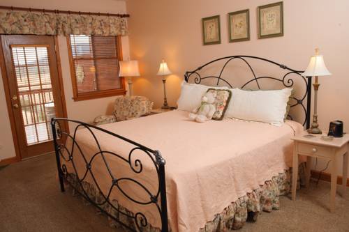 Imagen de la habitación del Hotel Berry Springs Lodge. Foto 5
