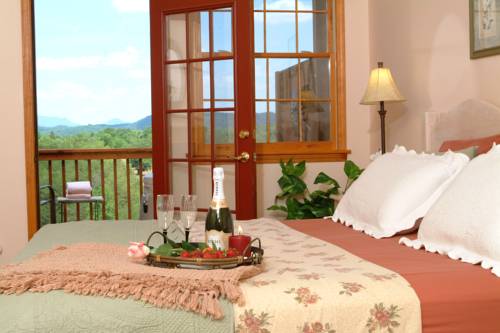 Imagen de la habitación del Hotel Berry Springs Lodge. Foto 12