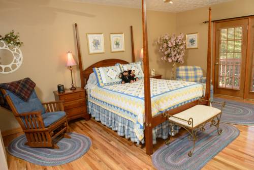 Imagen de la habitación del Hotel Berry Springs Lodge. Foto 13