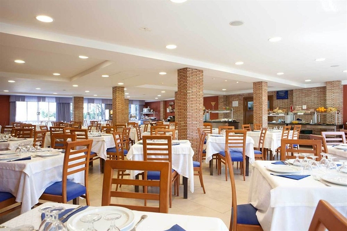 Imagen del bar/restaurante del Hotel Bersoca. Foto 4