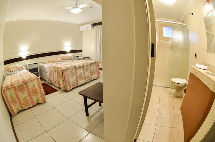 Imagen de la habitación del Hotel Bertoluci. Foto 7