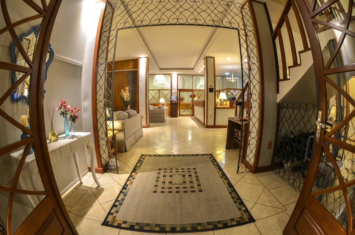 Imagen de los interiores del Hotel Bertoluci. Foto 19