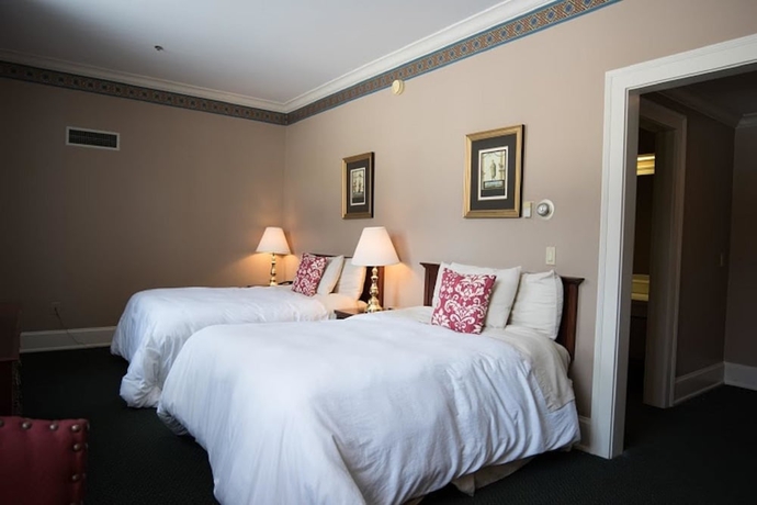 Imagen de la habitación del Hotel Bertram Inn At Glenmoor. Foto 11