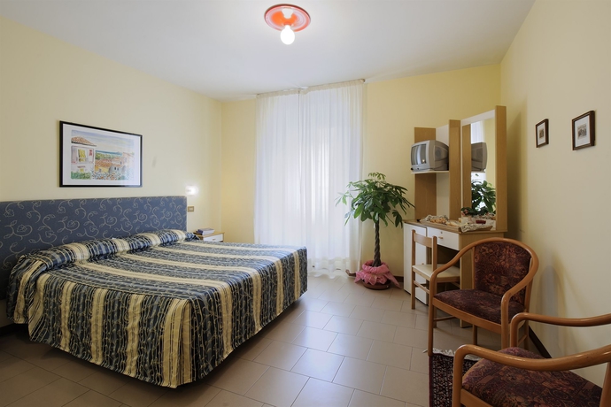 Imagen de la habitación del Hotel Bertusi. Foto 4