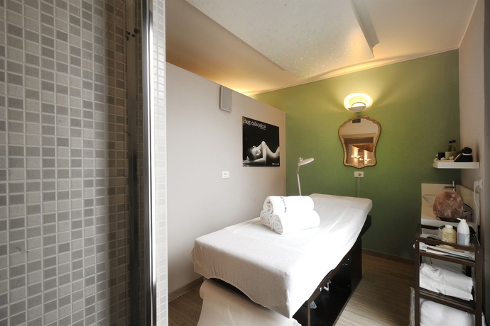 Imagen de los interiores del Hotel Bertusi. Foto 8