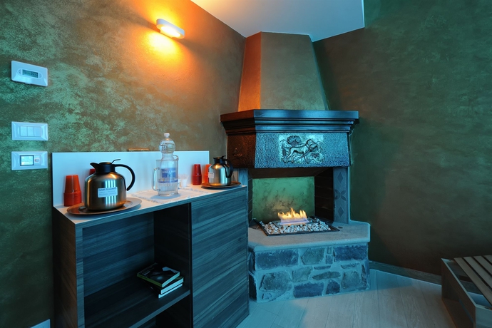 Imagen de los interiores del Hotel Bertusi. Foto 9