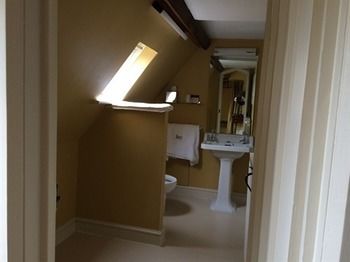 Imagen de la habitación del Hotel Beryl. Foto 4