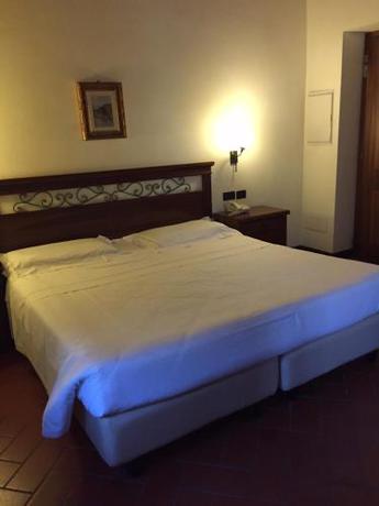 Imagen de la habitación del Hotel Bes Bergamo La Muratella. Foto 6