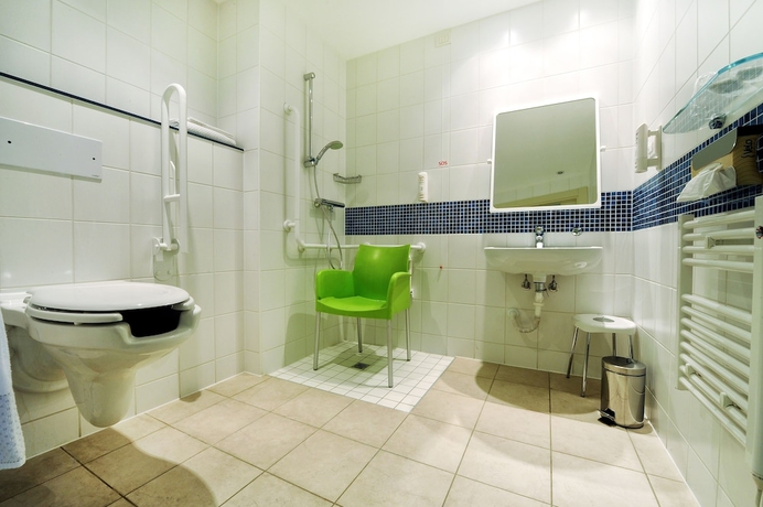 Imagen de la habitación del Hotel Bes Bergamo West. Foto 7