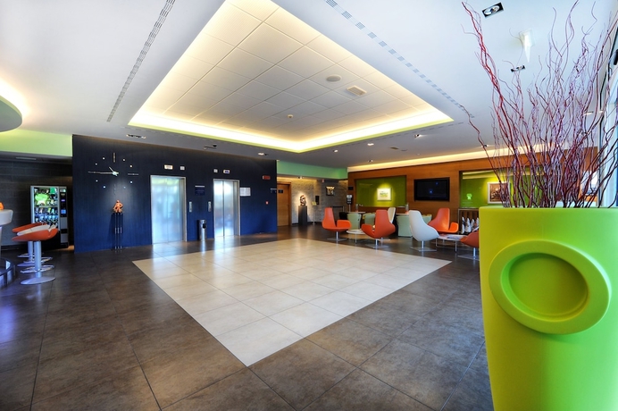 Imagen de los interiores del Hotel Bes Bergamo West. Foto 18