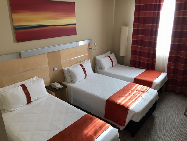 Imagen de la habitación del Hotel Bes Bergamo West. Foto 17