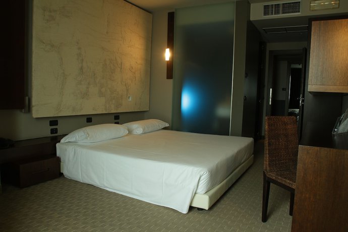 Imagen de la habitación del Hotel Bes Cremona Soncino. Foto 11